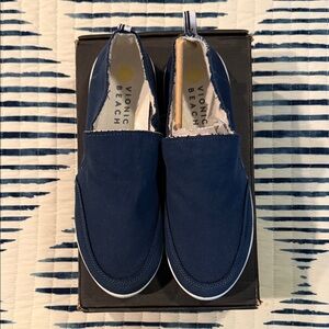 Vionic Malibu Women's Dark Blue Slip-On Sneakers